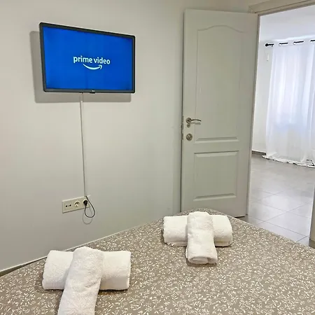 Apartamento Reformado. Plaza De Toros. A/c *
