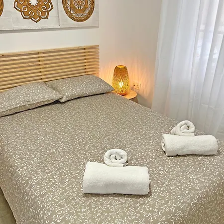 Apartamento Reformado. Plaza De Toros. A/c Alicante