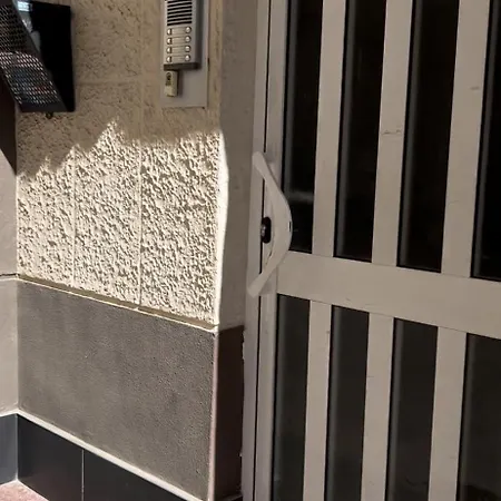 Apartment Reformado. Plaza De Toros. A/c *